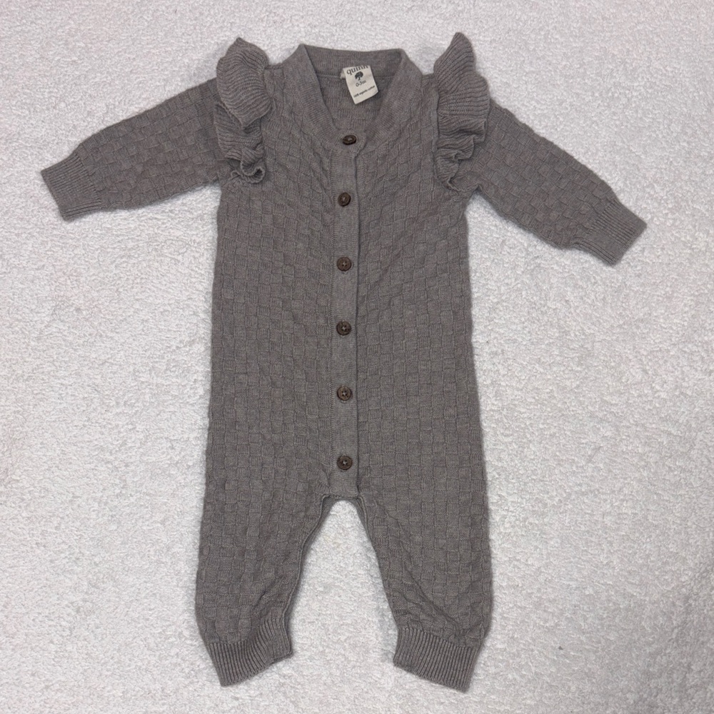 Kate Quinn Gray sweater knit organic cotton ruffle romper girls 0/3m
